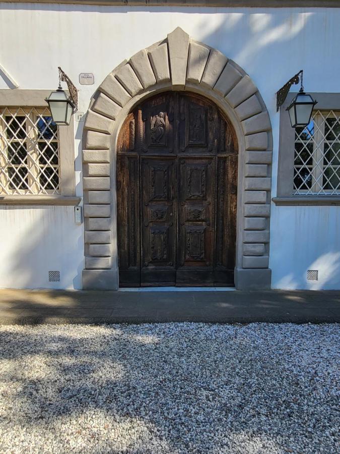 La Villa Apartments - Convenient For Sardinia And Corsica - 4 Beds - Private Parking Included With Camera ลีวอร์โน ภายนอก รูปภาพ